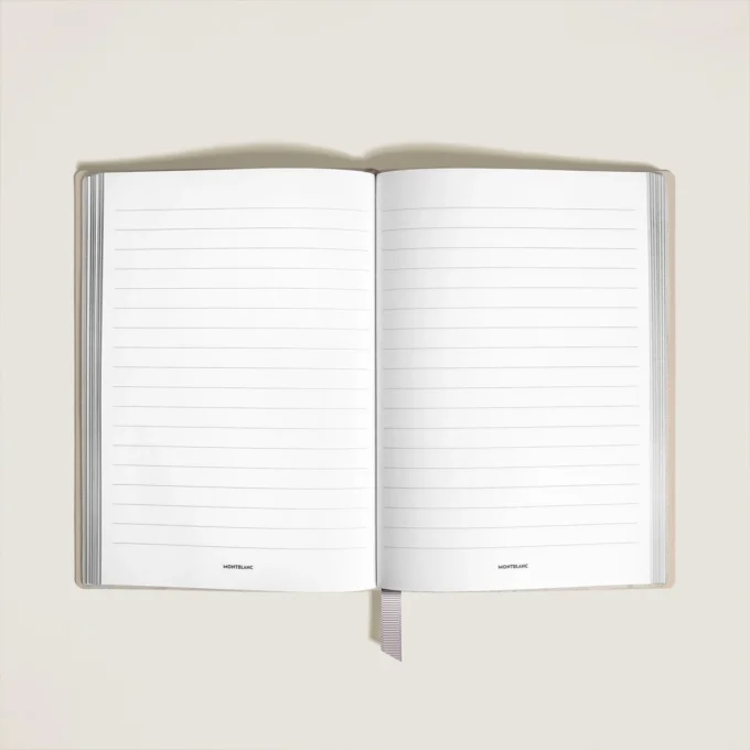 Cuaderno mediano, piel Saffiano, beige nublado – Páginas rayadas