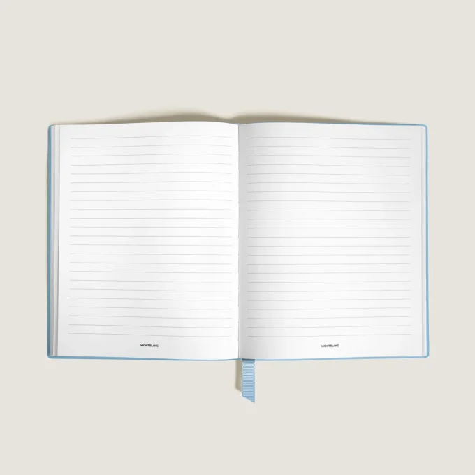 Cuaderno pequeño, piel Saffiano, azul pálido – Páginas rayadas Cuaderno pequeño, piel Saffiano, azul pálido – Páginas rayadas