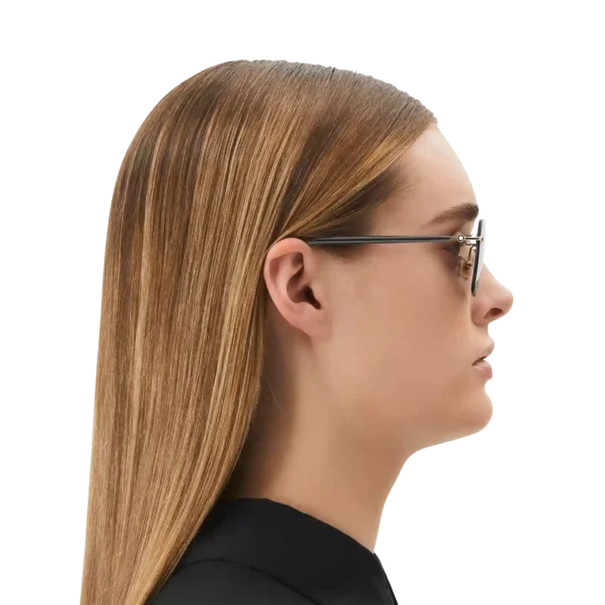 Gafas de sol cuadradas con montura metálica dorada