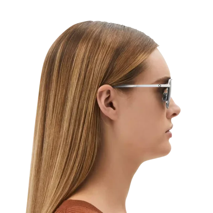 Gafas de sol rectangulares con montura metálica plateada