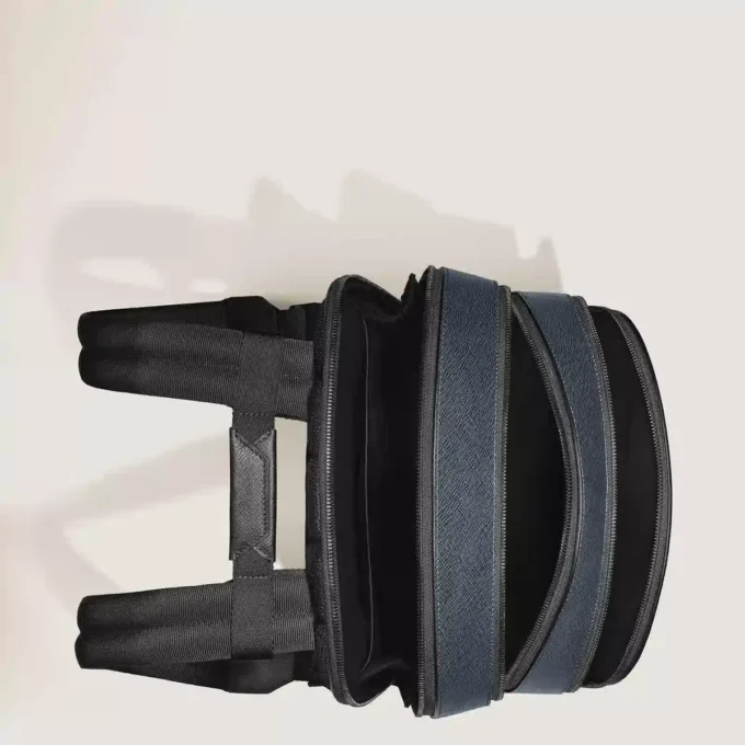 Mochila mediana Sartorial con 3 compartimentos